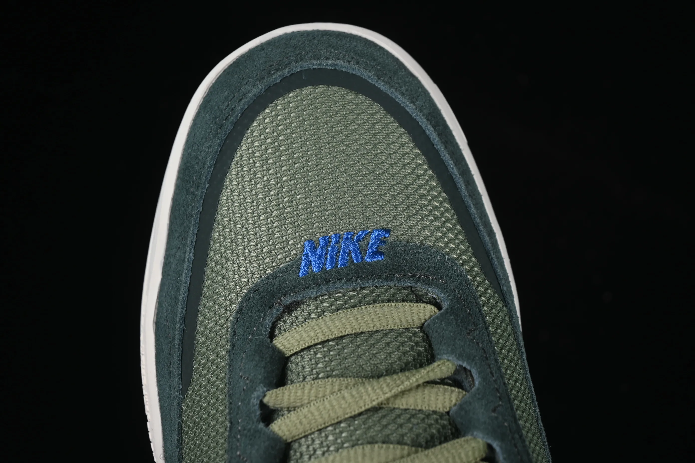 All categories Nk SB Dunk series Nk SB Dunk Low low-top sneakers Nk SB Day One Nike low-top casual sneakers FN4210-300